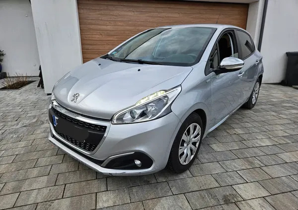 peugeot Peugeot 208 cena 19900 przebieg: 103000, rok produkcji 2015 z Września